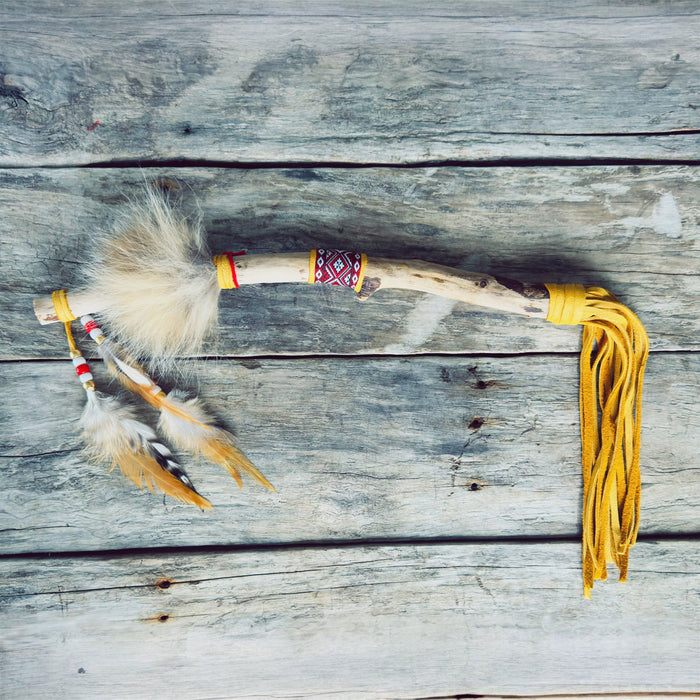 Bastón de la palabra indígena – Piel de lince – Palabra de equilibrio