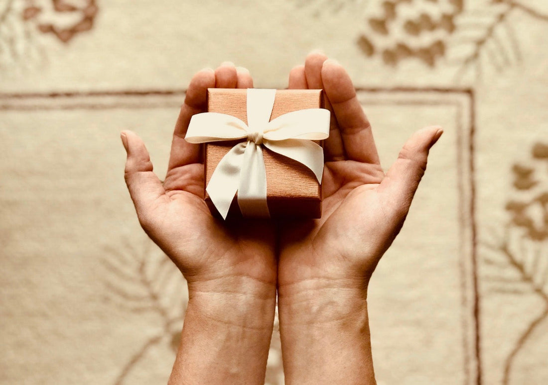 Idées de cadeaux autochtones authentiques : offrez du sens et de l’unique