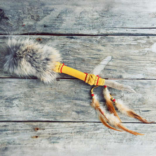 Indigenous talking stick – guardian of sacred words - Rare piece