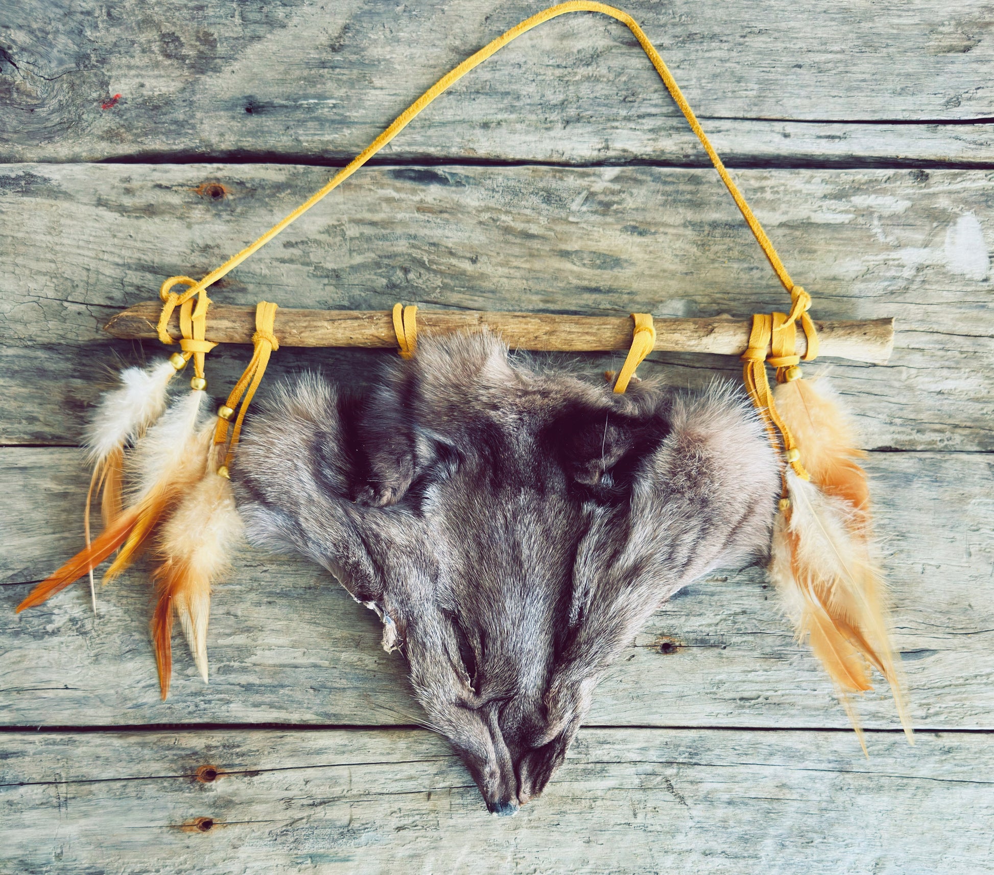 Artisanat autochtone avec motif de renard