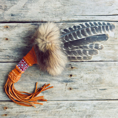 Moose leather smudge fan with red fox fur – purifying breath