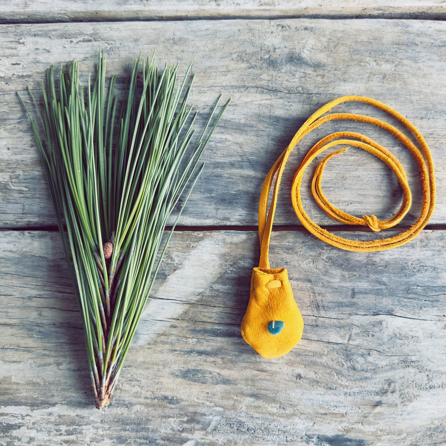 Sac de médecine autochtone – clarté et communication (apatite)