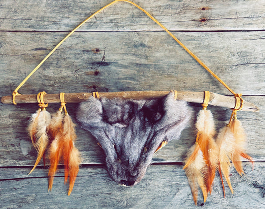 Décoration autochtone faite main représentant le renard