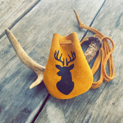 Sac de médecine autochtone du cerf – élévation et noblesse