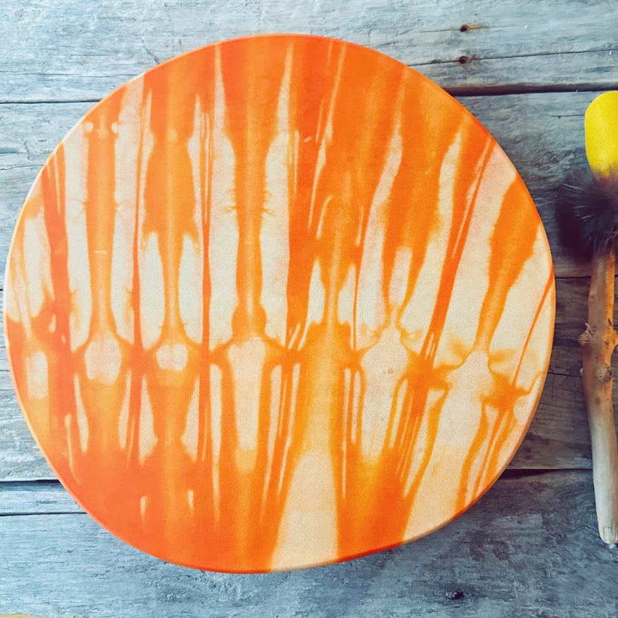 Tambour autochtone teint orange face 