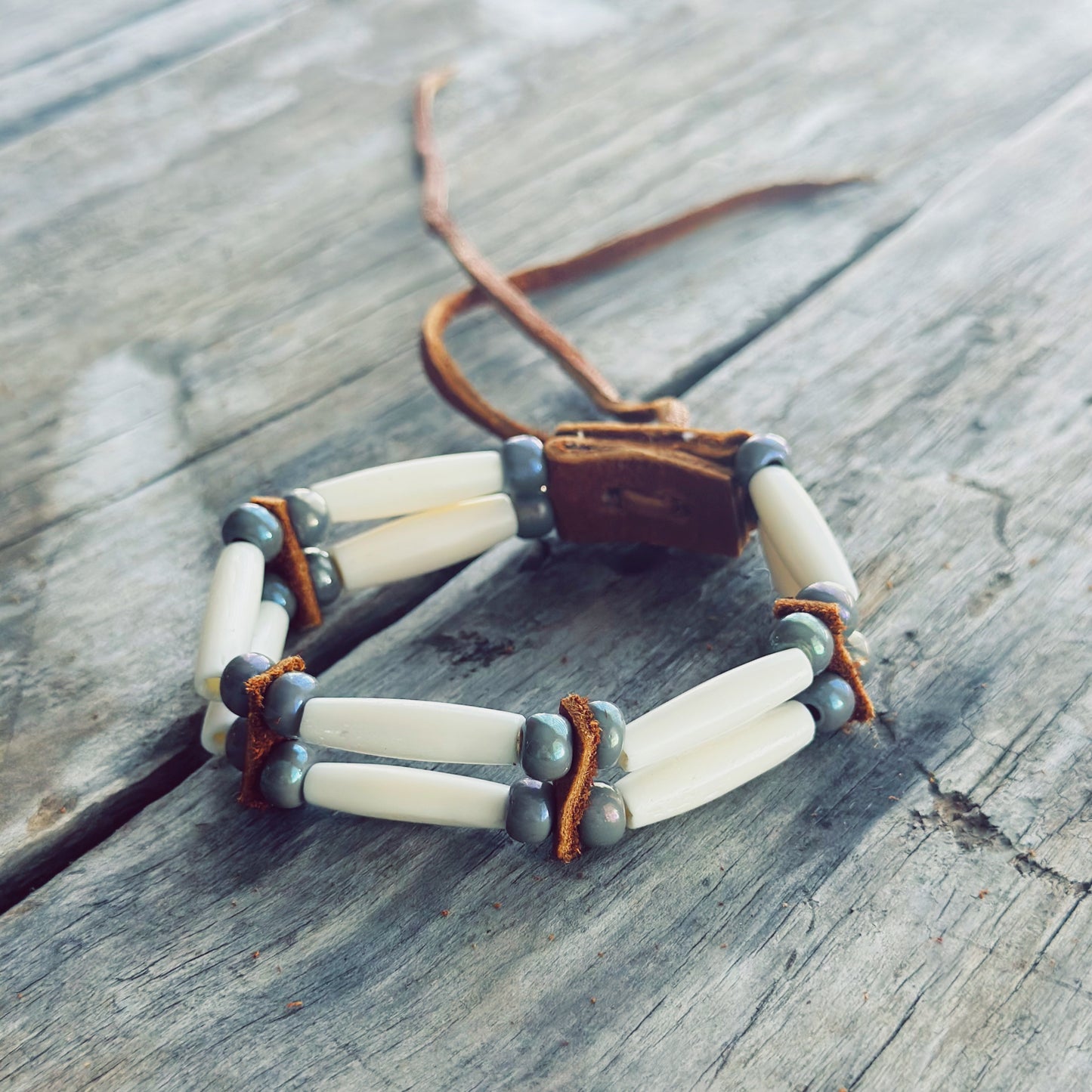 bracelet-perles-os-verre-souffle-silence-interieur