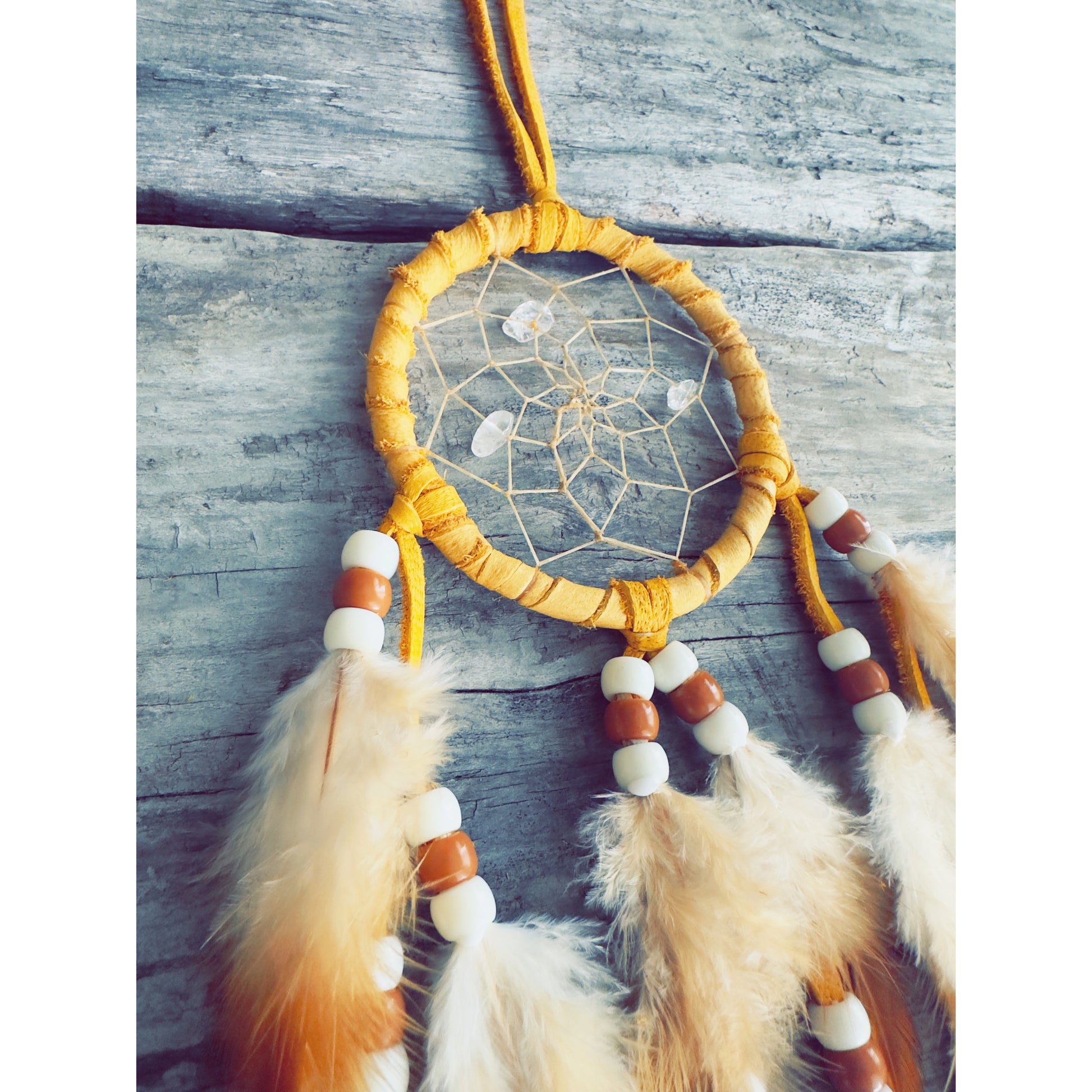 Capteur de reves autochtone en cuir d’orignal naturel