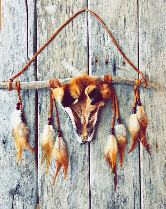 Charme Sauvage : Décoration murale inspirée du renard – fait main - Artisanat Autochtone 