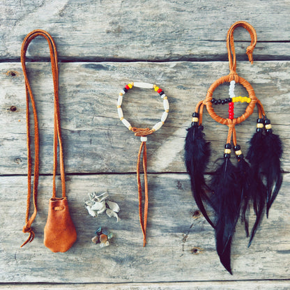 Ensemble spirituel Roue de médecine Équilibre avec roue de médecine, bracelet et sac de médecine en cuir d’orignal